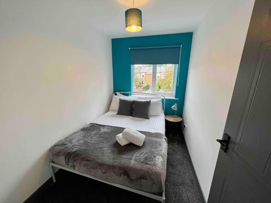 3 Bedroom House With Parking Mánchester Exterior foto